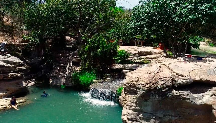 Conheça: Gruta do Sumidouro + Cachoeira de Salitre