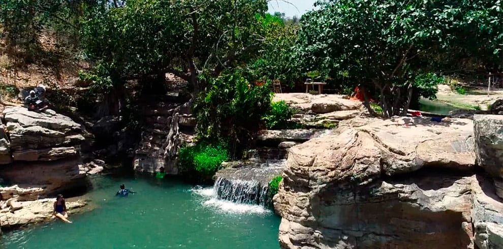 conheça-cachoeira-de-salitre-rafhatur-turismo