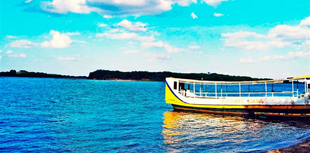 passeio-de-barco-pela-ilha-do-rodeadoro-petrolina-rafhatur-turismo